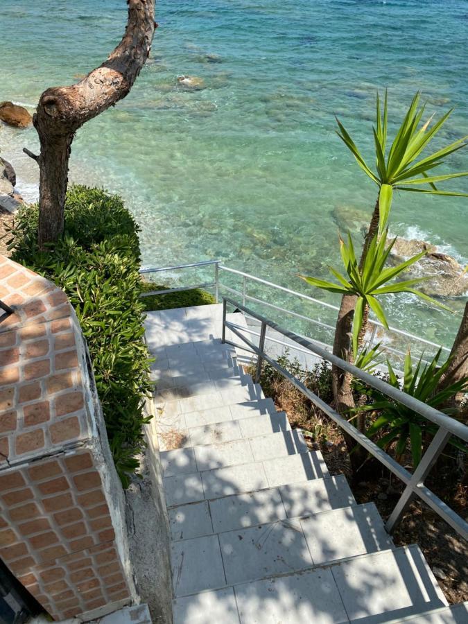 Appartement Beautiful House In Front Of The Sea à Gazi Extérieur photo